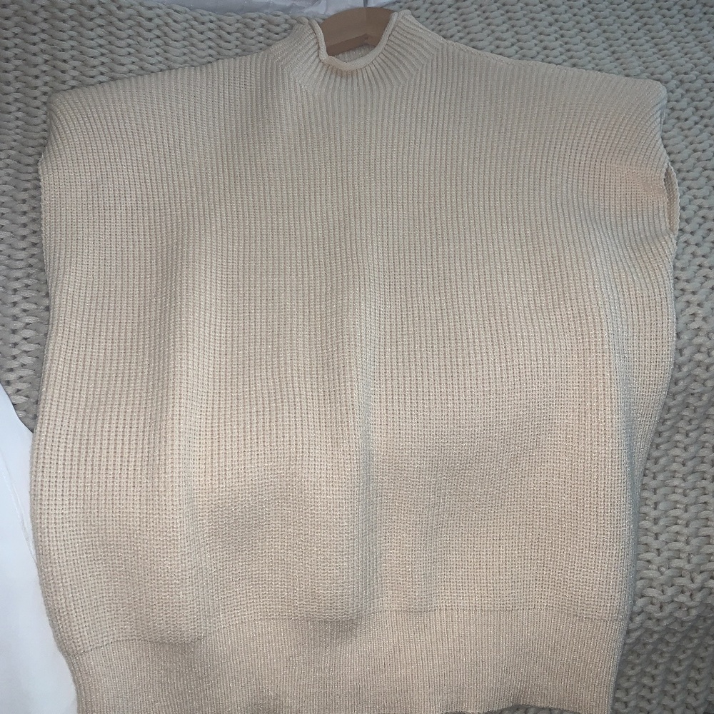 Cutest work puff sleeve top